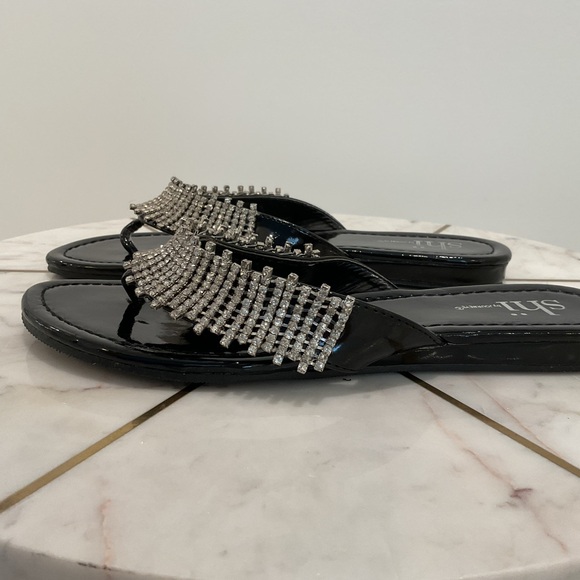 🔴SHI BY JOURNEYS RHINESTONE SANDALS🔴 - Picture 5 of 13